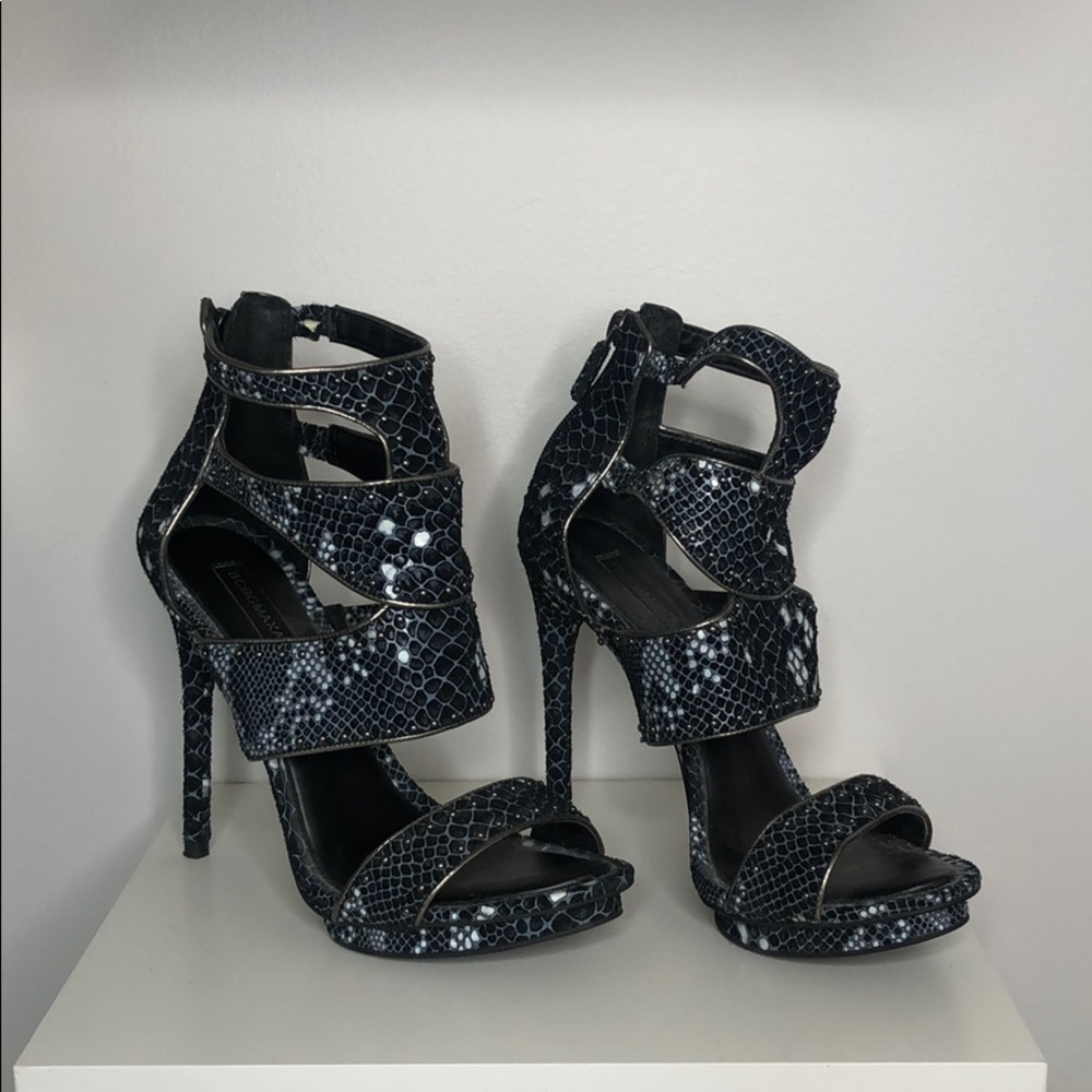 Stilettos - Picture 2 of 5